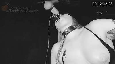 Pulchra puella cum perfecta tits in gloryhole